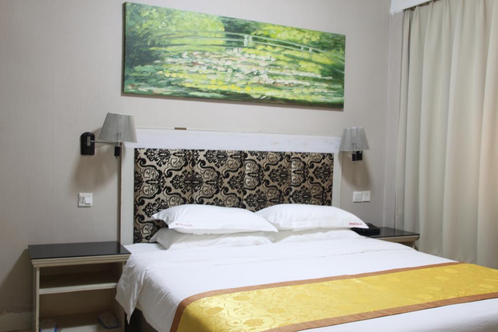 Super 8 Hotel Beijing Shijingshan Jiujiuyuan Szoba fotó