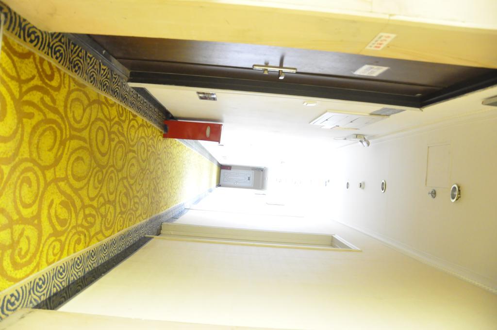 Super 8 Hotel Beijing Shijingshan Jiujiuyuan Kültér fotó
